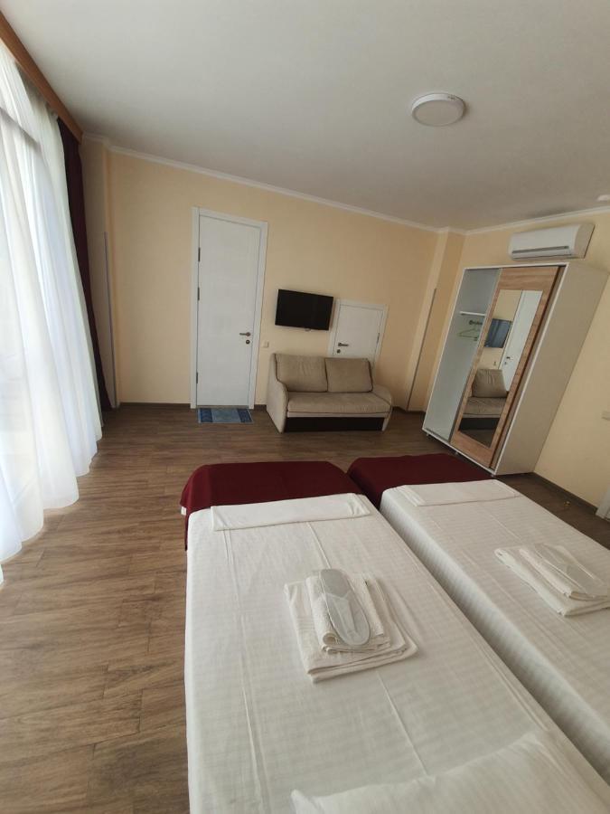 Blossom Hotel Batumi Exterior foto