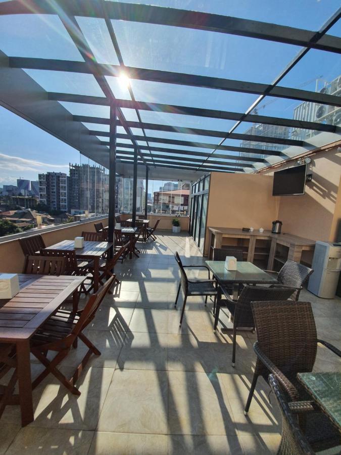 Blossom Hotel Batumi Exterior foto